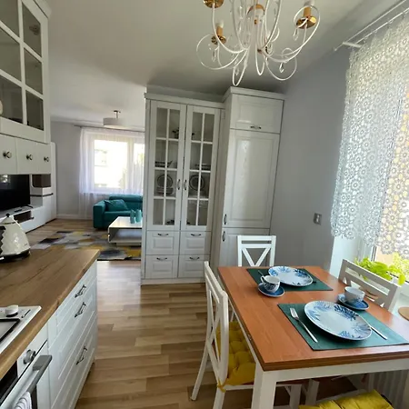 Apartament Figa דירה *